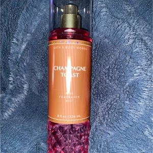 Woman’s Bath and Body Works Champagne Toast